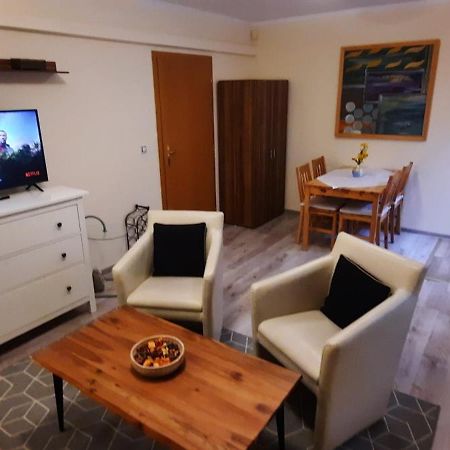 Pool Apartments Karlovy Vary Dış mekan fotoğraf